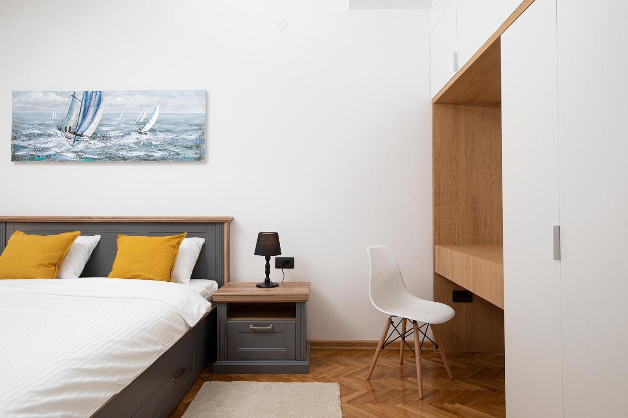 Sena Luxury Apartments Пула Екстер'єр фото